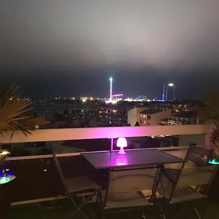 Mezzanine Cap D'agde Vue Sur Port Et Apartament *