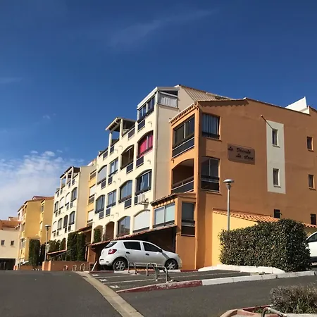 Mezzanine Cap D'agde Vue Sur Port Et * Agde